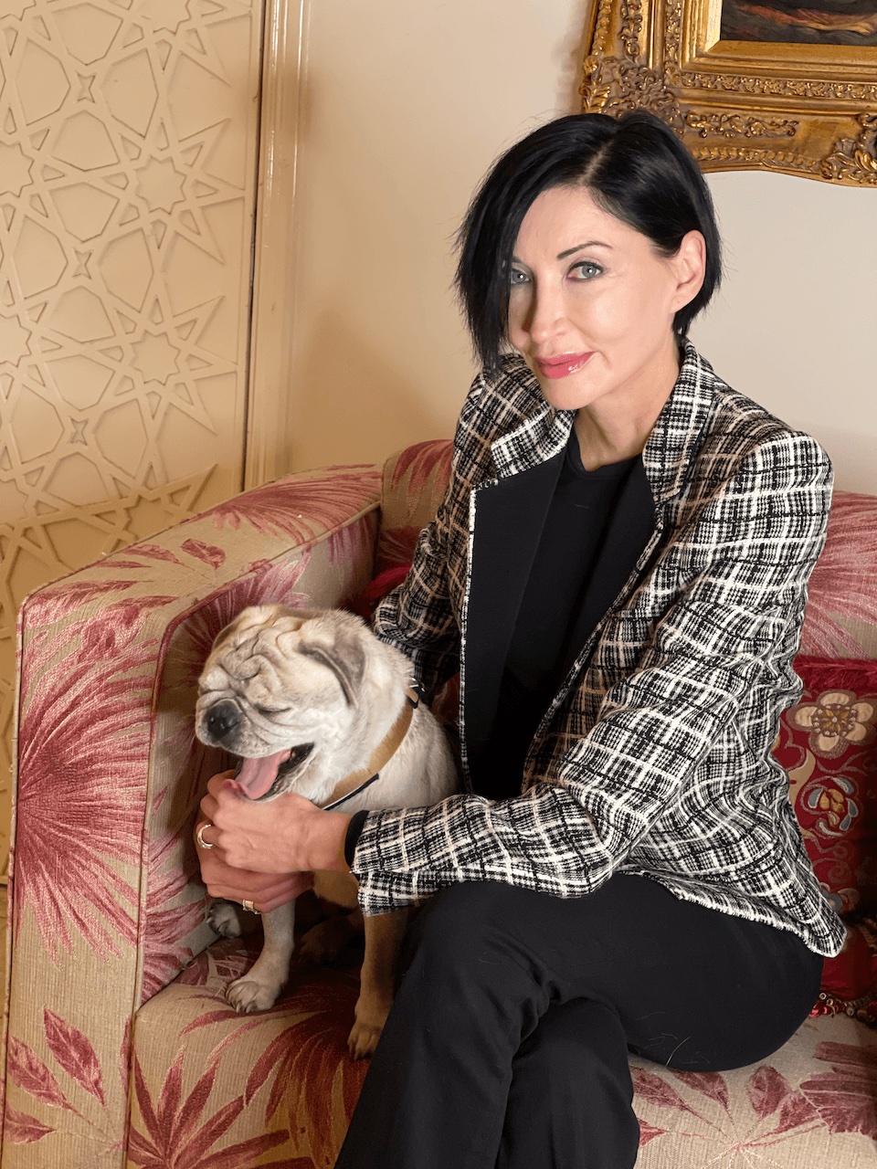 Nicky Sabeti mit Hund